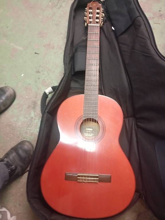 Yamaha Strumenti musicali: Yamaha G55 Konzertgitarre – Usato da Basel venduto da Petergunn