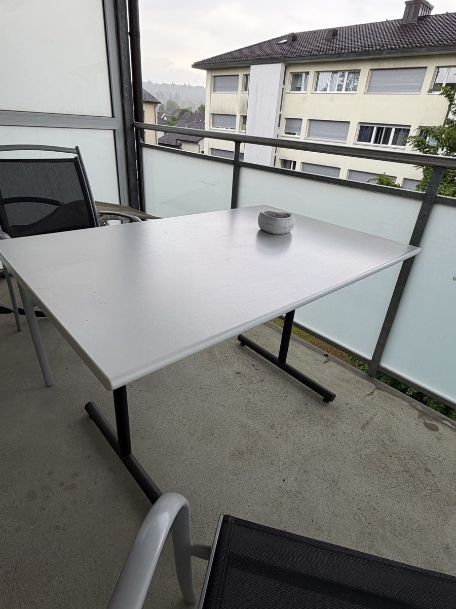 Tische: Tisch – Gebraucht aus Suhr von sergio.cantoni