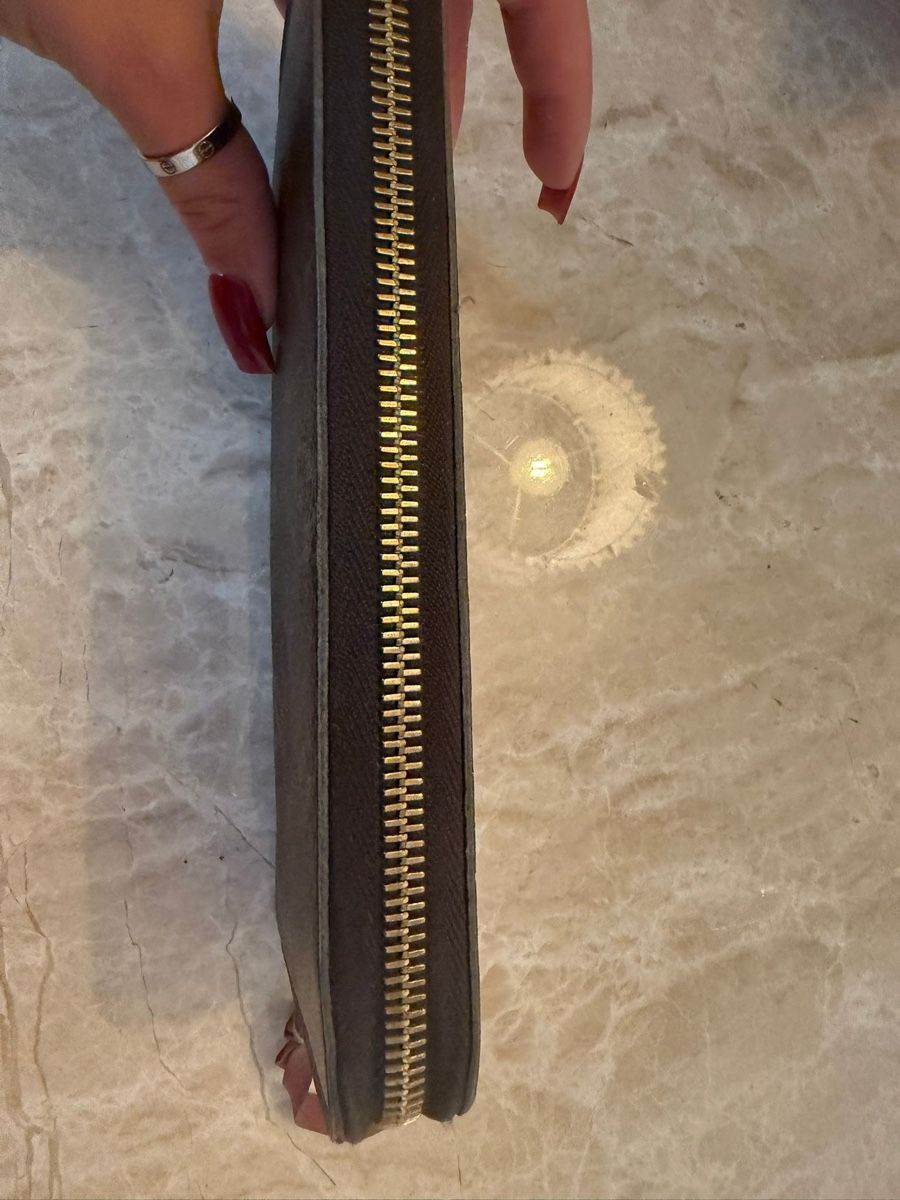 Louis Vuitton Portamonete: Louis Vuitton Damengeldbeutel, Top Zustand – Usato da Fislisbach venduto da kel_jrr2 2
