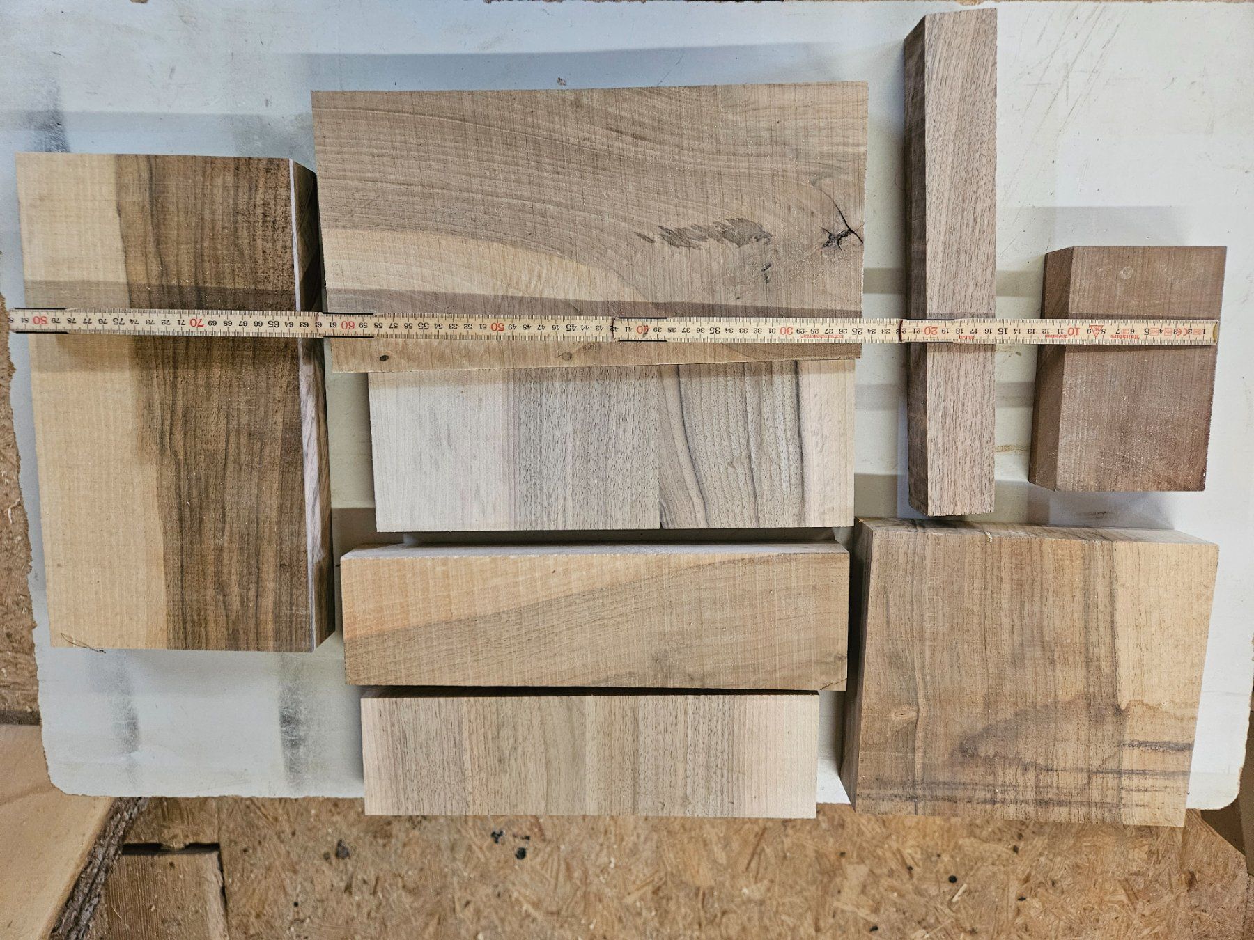 Articles en bois: Nussbaum Holz – Neuf (Voir description) à Schangnau par egli6.2 1