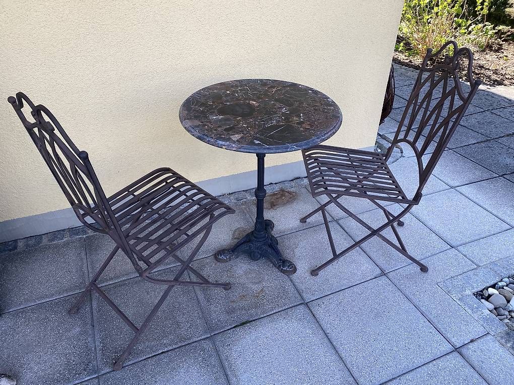 Tischset: Schmiedeisen-Gartenmöbel – Gebraucht aus Lüchingen von ebkaufsuche