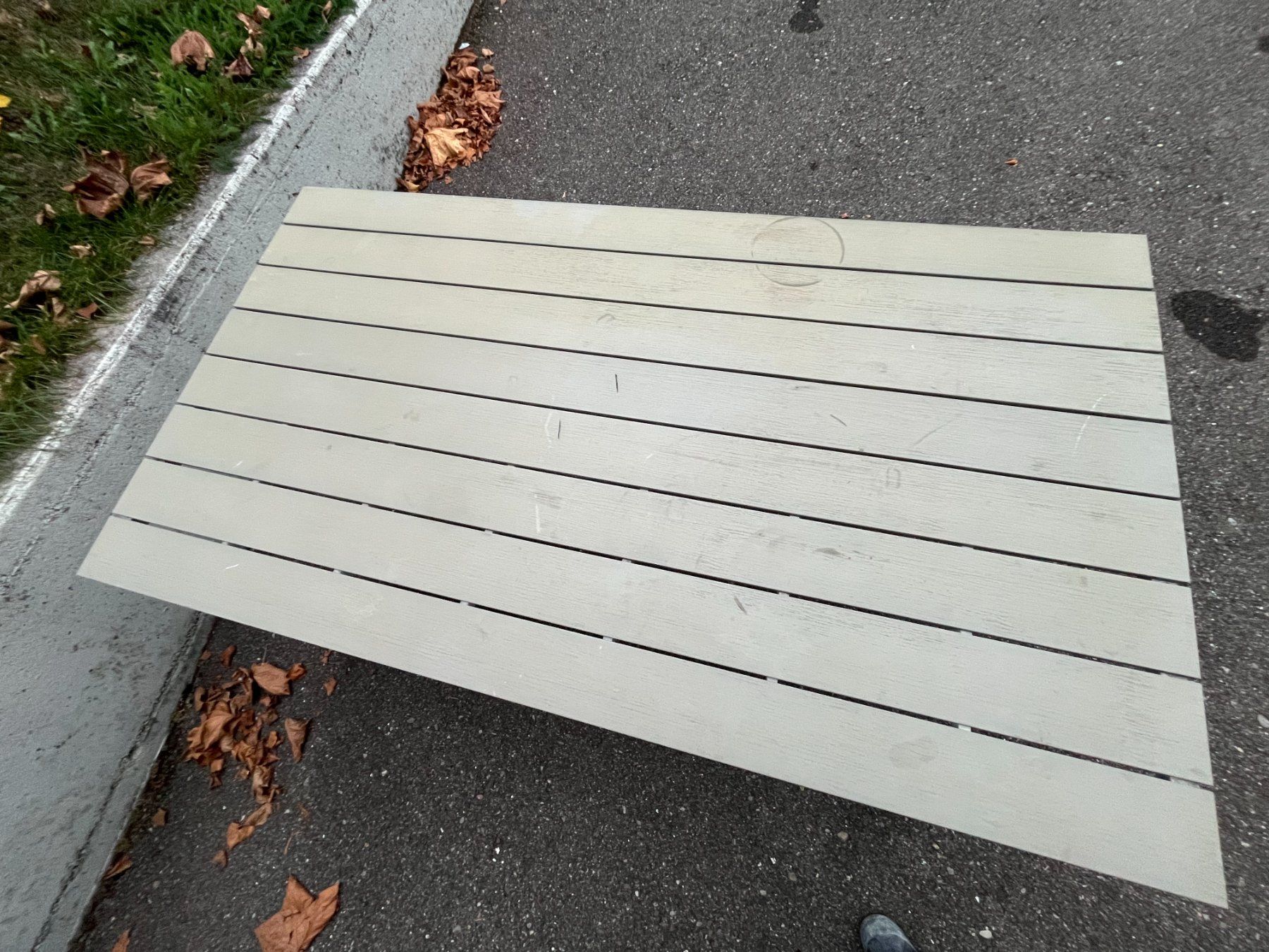 Tavoli: Gartentisch weiss mit Holzoptik Platte gebraucht – Usato da Guntershausen venduto da il_ma 2