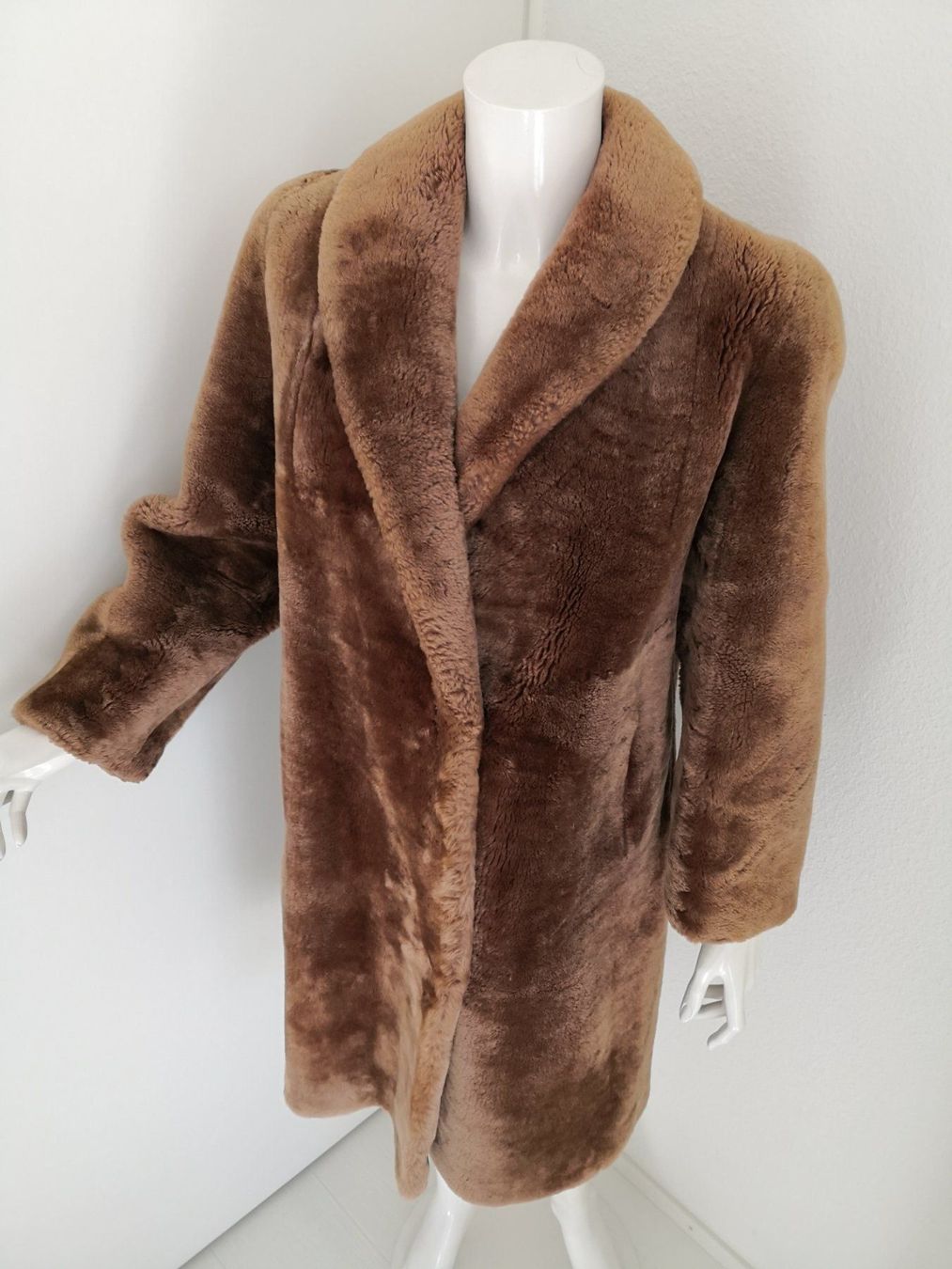 Manteaux: 🤩BISON PELZ-MANTEL VINTAGE – D'occasion à Olten par Naja-Twins-Twins 7
