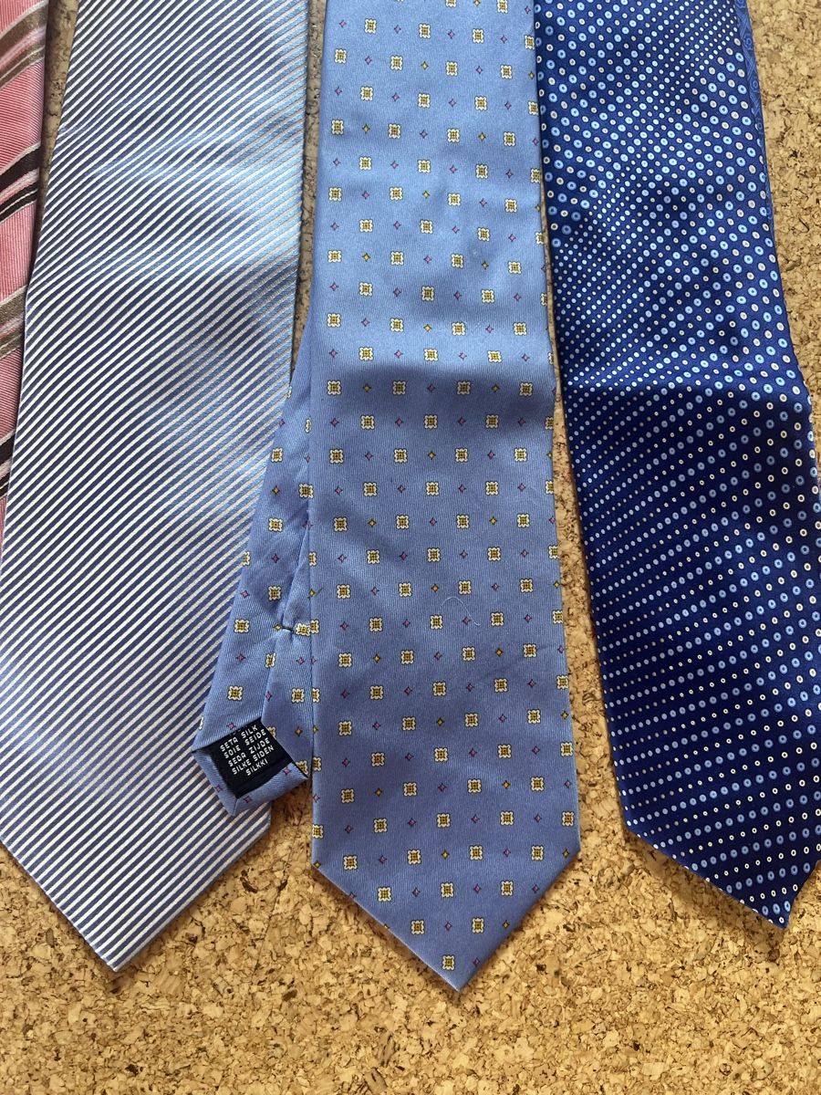 Cravates: 10 Krawatten blau/ Rosa/Streifen – D'occasion à Laufen par belleskulptur 4