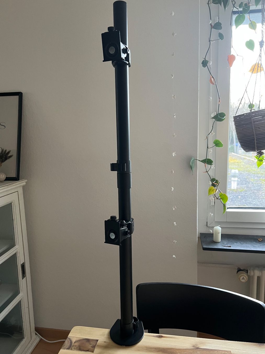 Staffa per monitor: Monitor Halterung Säule, Schwarz, Top Zustand, Winter – Usato da Zürich venduto da DoSch3