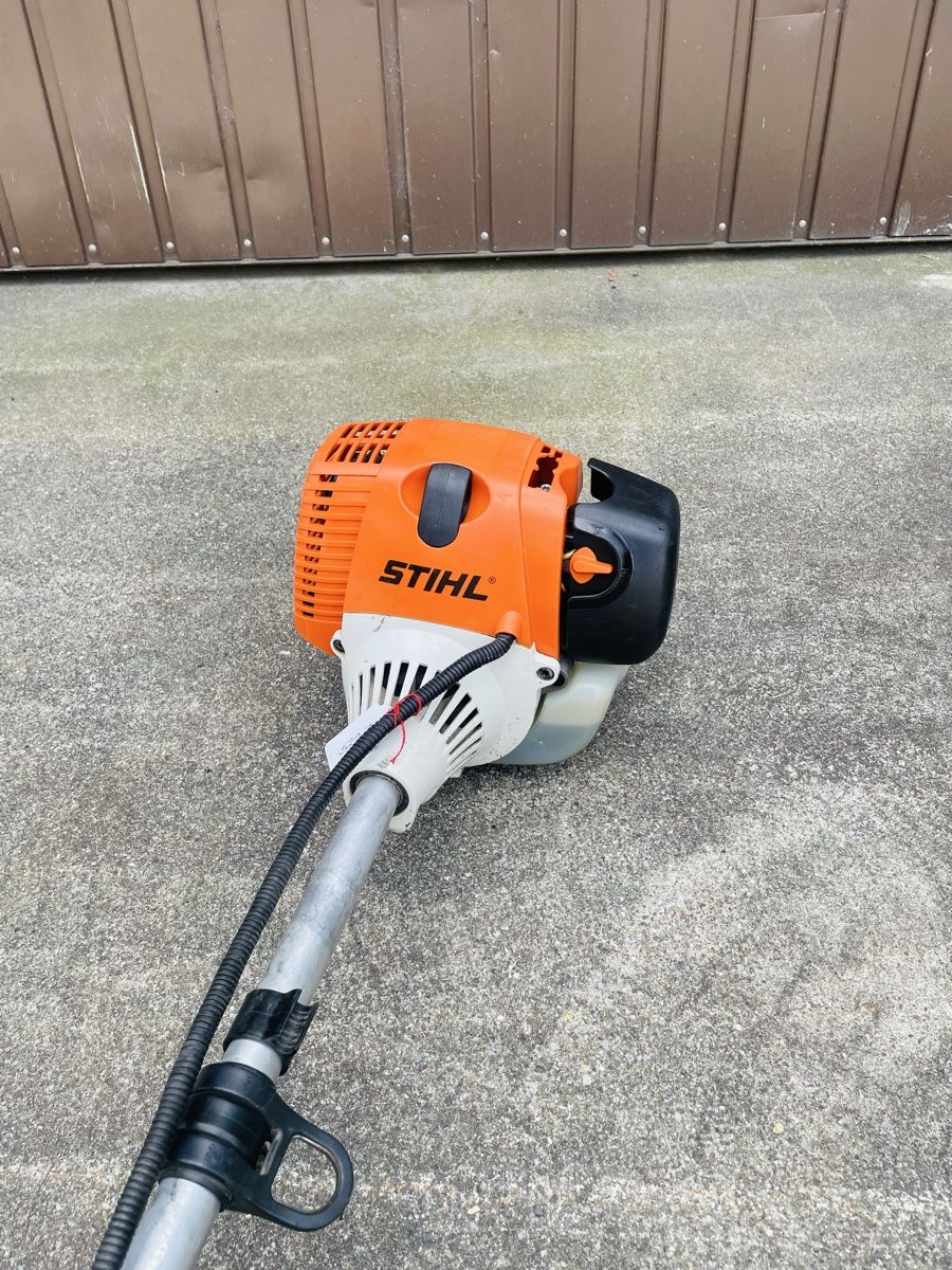 Stihl Tutti gli attrezzi: Rasentrimmer Stihl KM 130R – Usato da Würenlos venduto da Shop_Shop 3