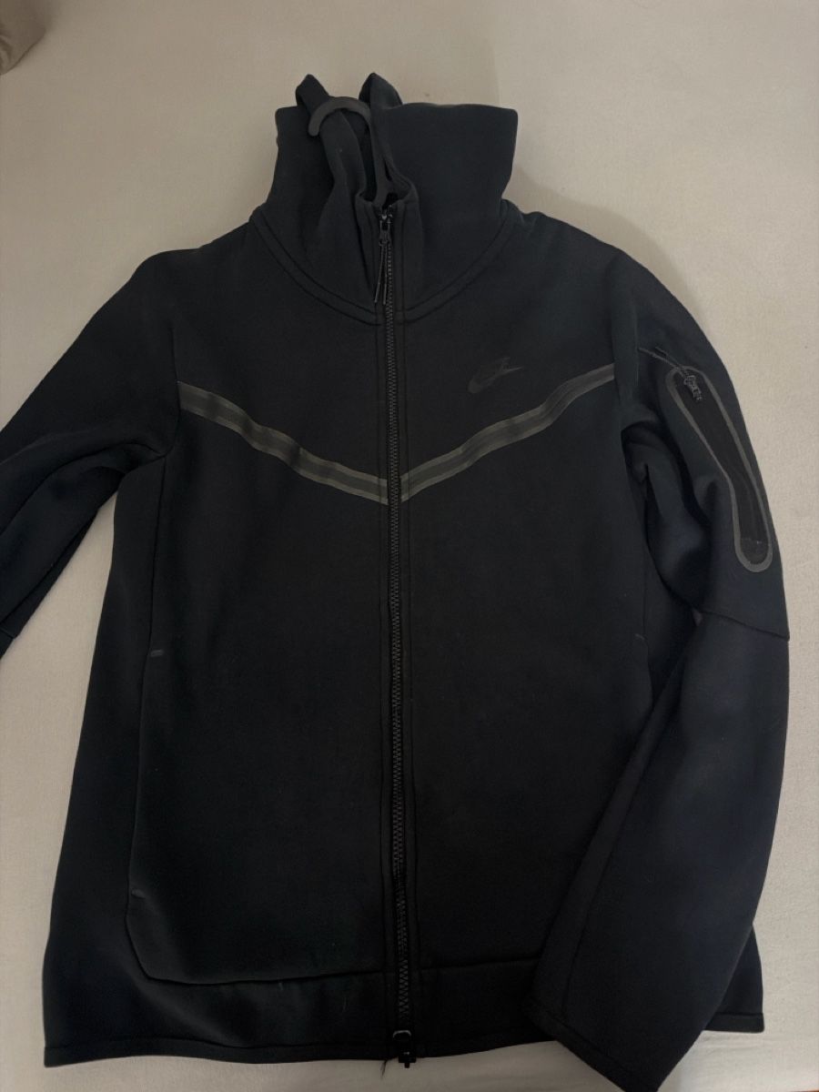 Nike Maglioni & Felpe: Nike tech pullover – Usato da St. Gallen venduto da sch_f8p8