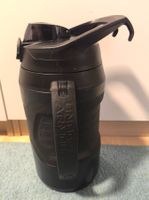 Under Armour 64oz (1.9L) Trinkflasche / Wasserkanister mit G