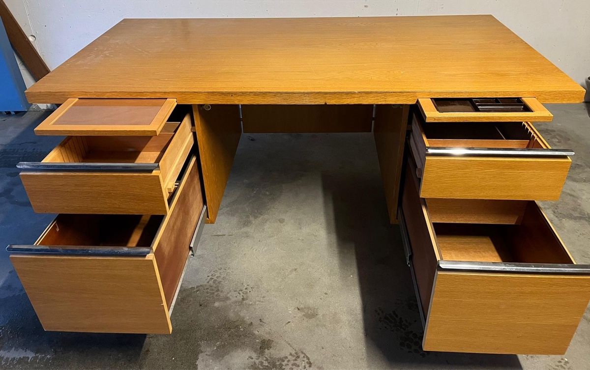 Scrivanie: Bürotisch, Pult – Usato da Remigen venduto da Celeva 1