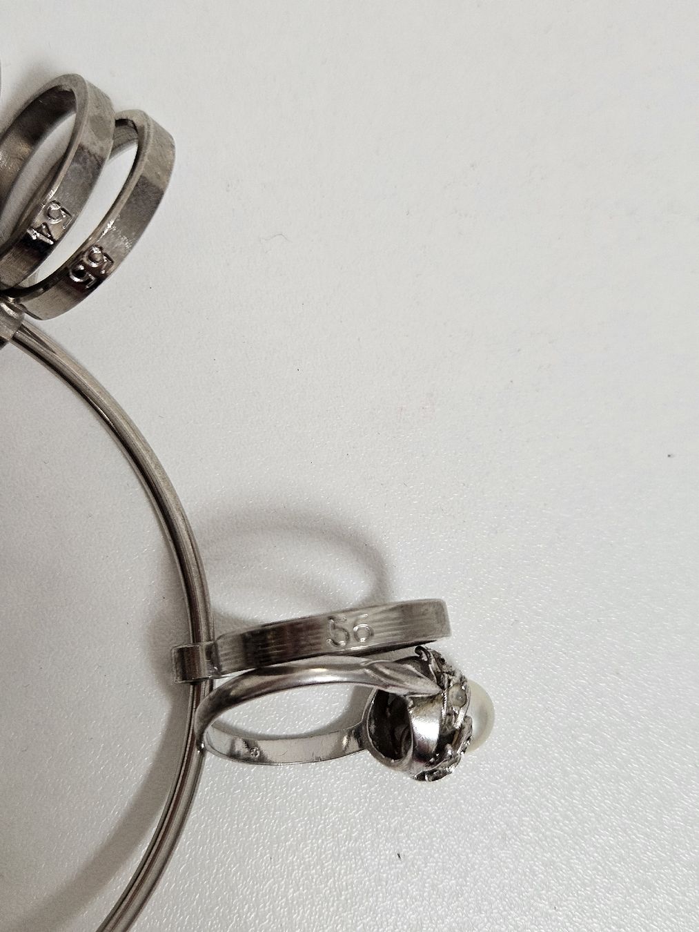 Anelli: Ring Weiss mit Perle Grösse 56 gebraucht – Usato da Schlieren venduto da Bestleo 7