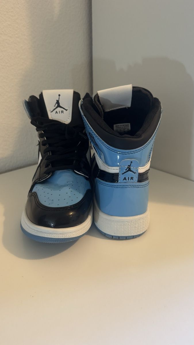 Nike Scarpe da uomo: Nike Air Jordan Lackleder Gr. 40 – Usato da Zürich venduto da kit_twr9 1