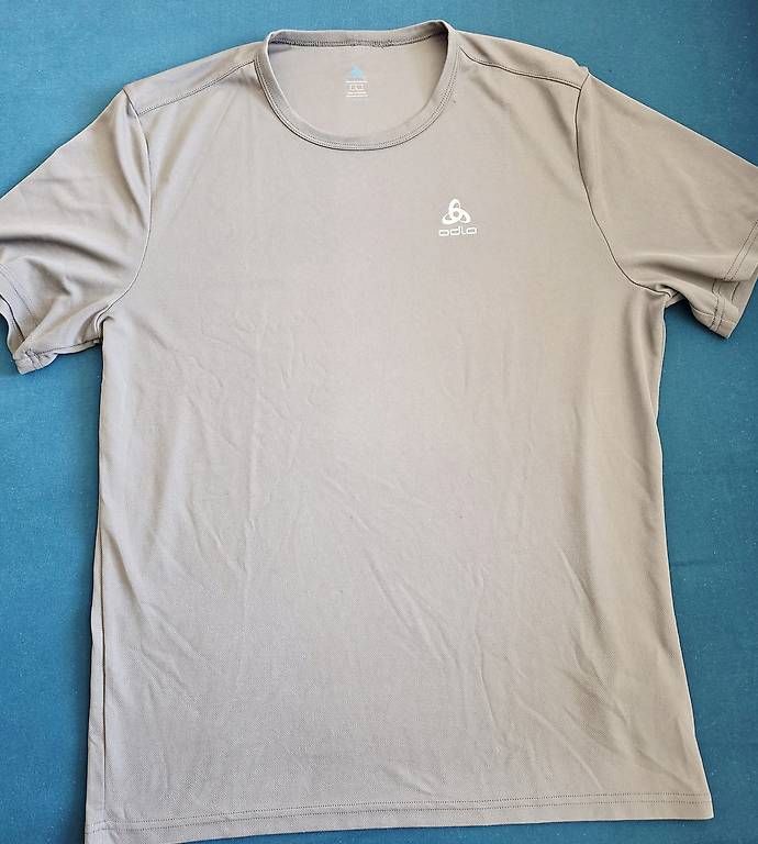 T-shirt: 3 HERREN FUNKTIONSSHIRT – Usato da Visp venduto da Glaci2212 3