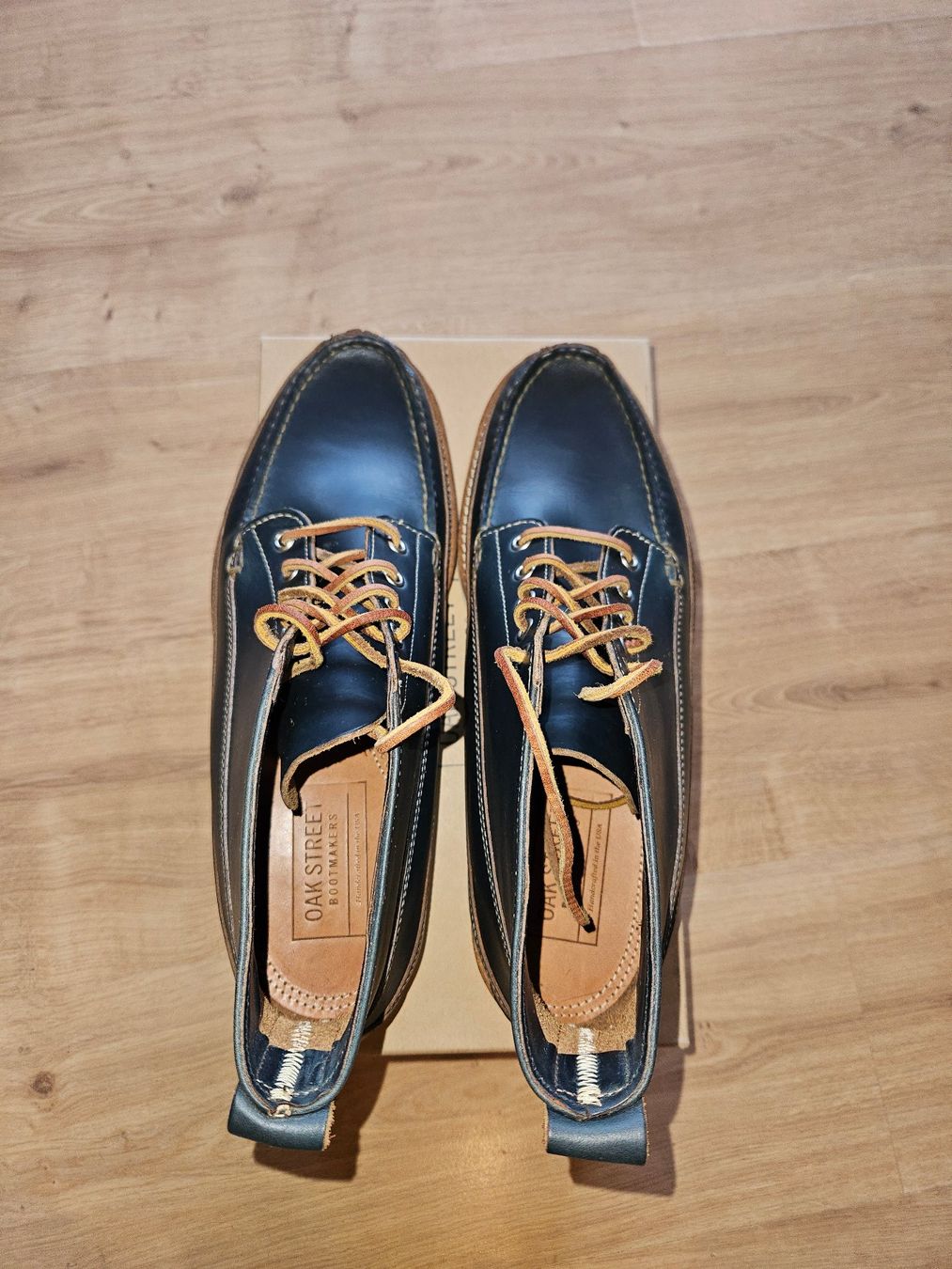 Scarpe da uomo: Oak Street Bootmakers Camp Boot Moccassin Blue EU43.5 / UK10 – Nuovo e nell'imballaggio originale da Liesberg venduto da mcr_jkf8 2