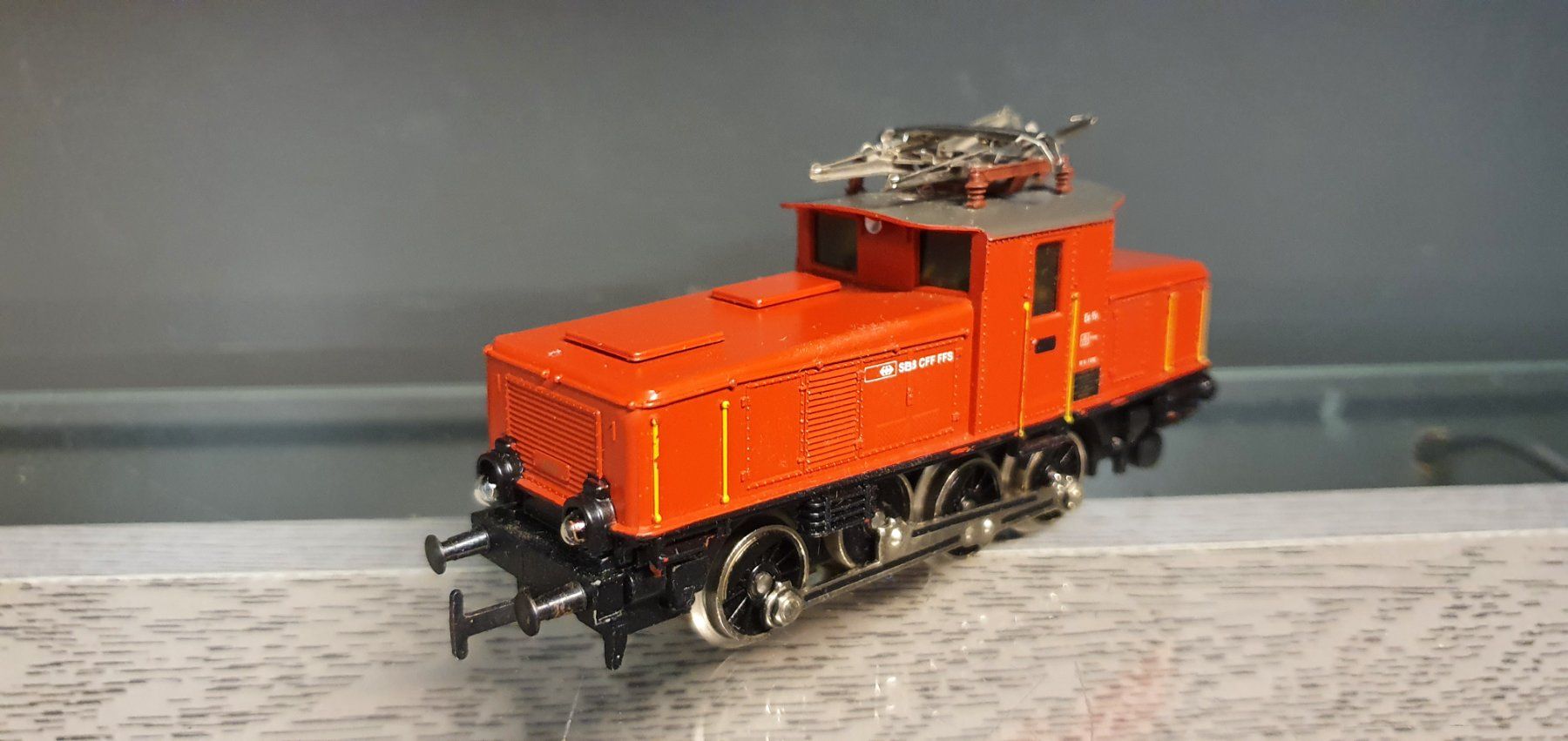 Märklin Modelleisenbahnen: MÄRKLIN: SBB RANGIERLOK Ee 3/3 ROT DIGITAL – Gebraucht aus Biglen von taunus82 1