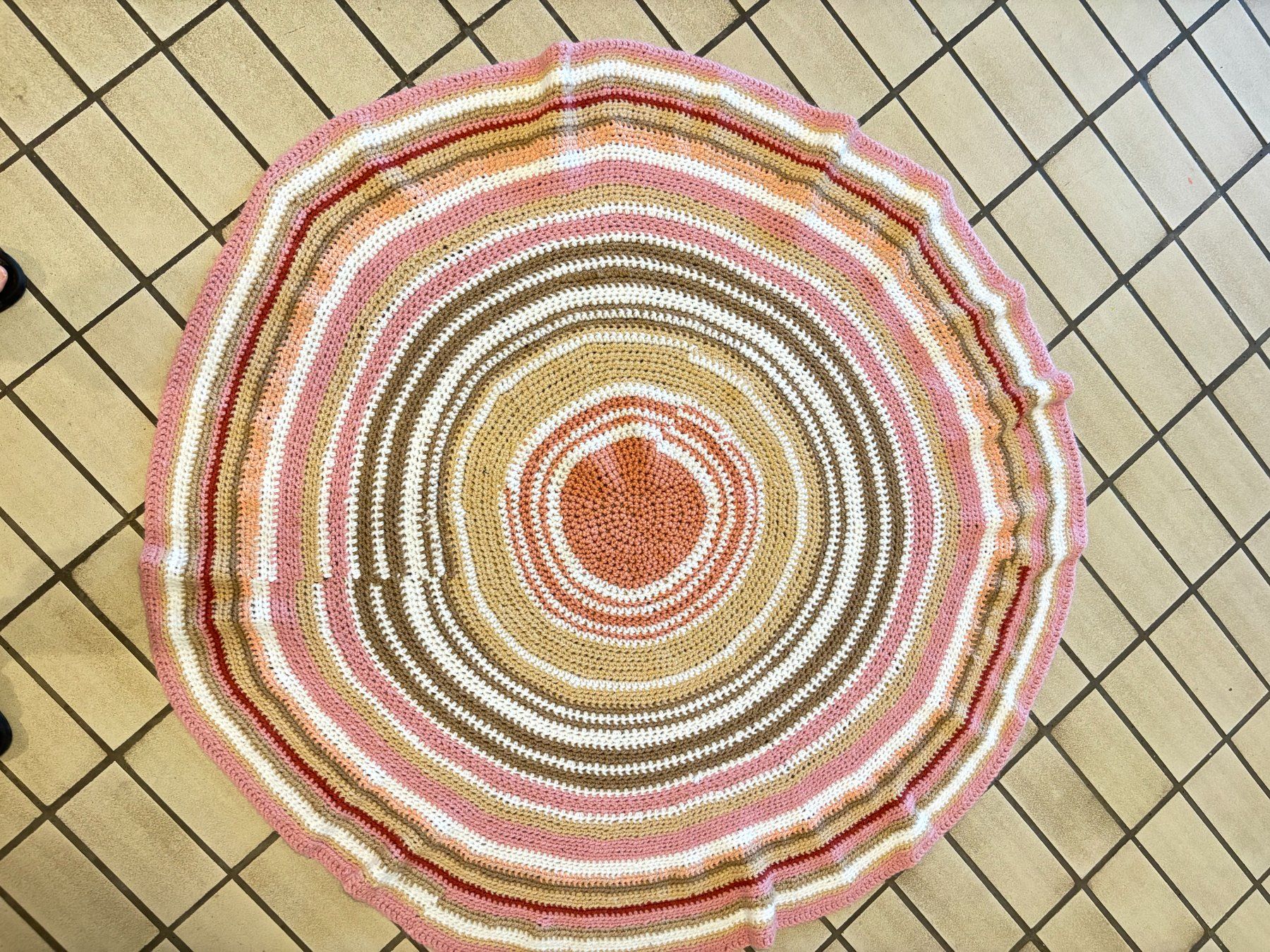 Coperte: Runde Häkel Decke. ca 1.60m Handgemacht – Usato da Olten venduto da Sonjason