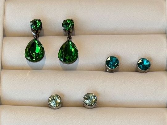 Altri gioielli: Ohrstecker-Set mit Swarovski-Steinen Nr. 5 – Nuovo (secondo la descrizione) da Rothenburg venduto da stacostaco