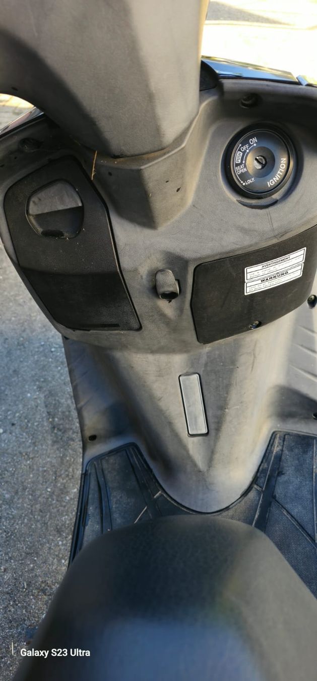 MBK Scooter: MBK XC125 FlameX ab 1.- – Usato da Huttwil venduto da Gucci-77 2