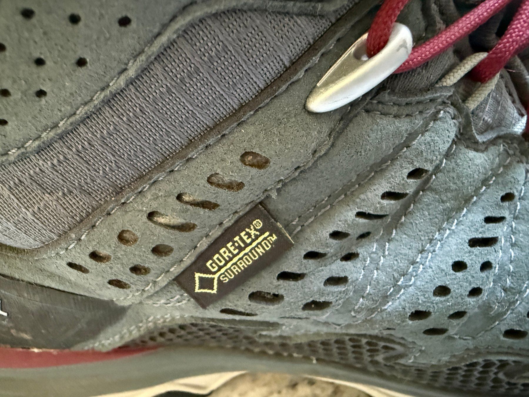 Meindl Scarpe da donna: Damen Wanderschuh Meindl, Gore-Tex, Grösse 6.5 – Usato da Flawil venduto da Ddorian 3