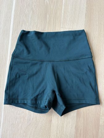 Adidas Shorts ClimaCool dunkelgrün Grösse S/ 3‘‘