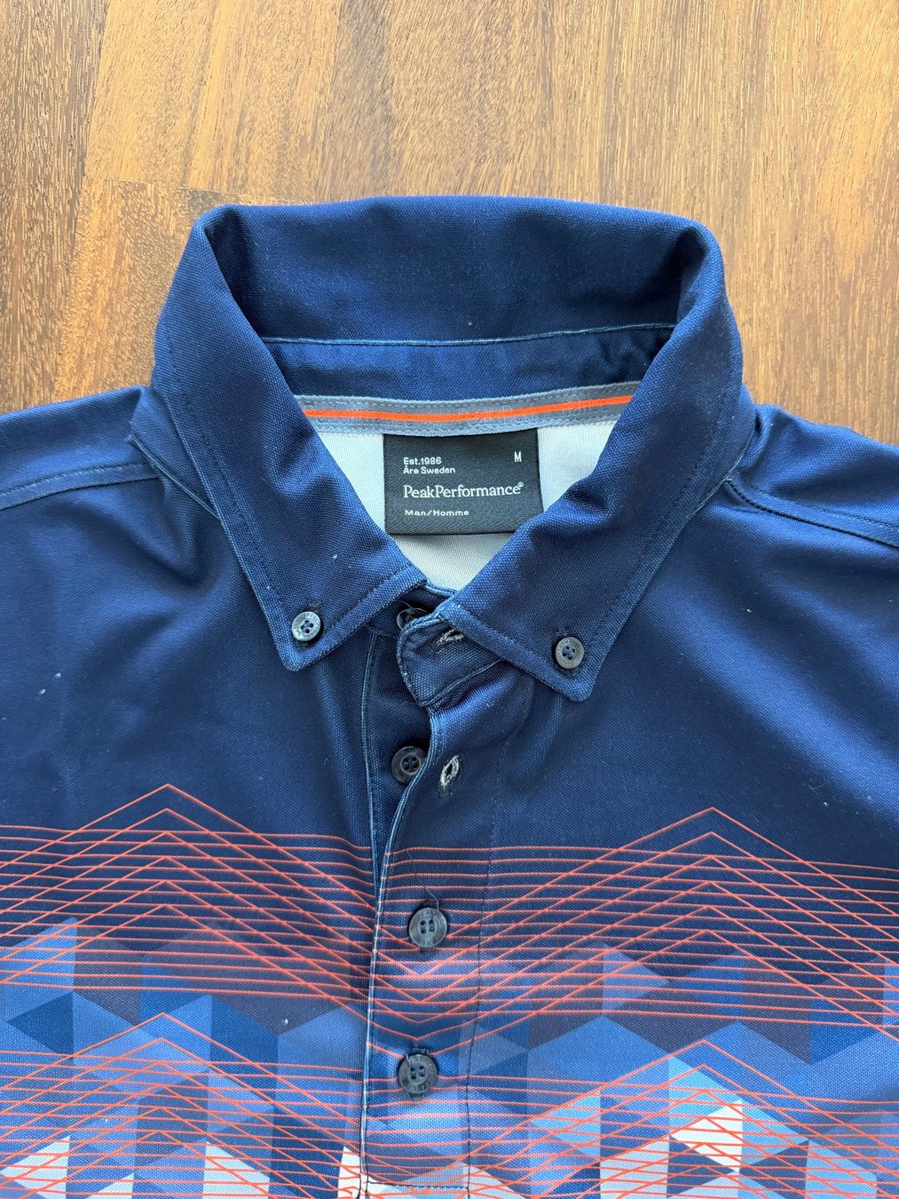 Peak Performance Magliette Polo: Peak Performance Polo Shirt – Usato da Ennetbaden venduto da miboo 1
