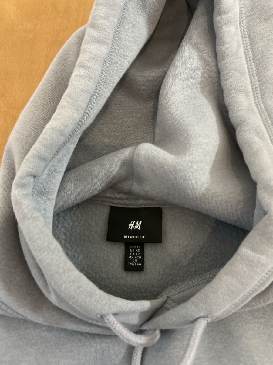 H&M Maglioni & Felpe: H&M Pulli grau XS – Usato da Triesenberg venduto da miauuu19 1