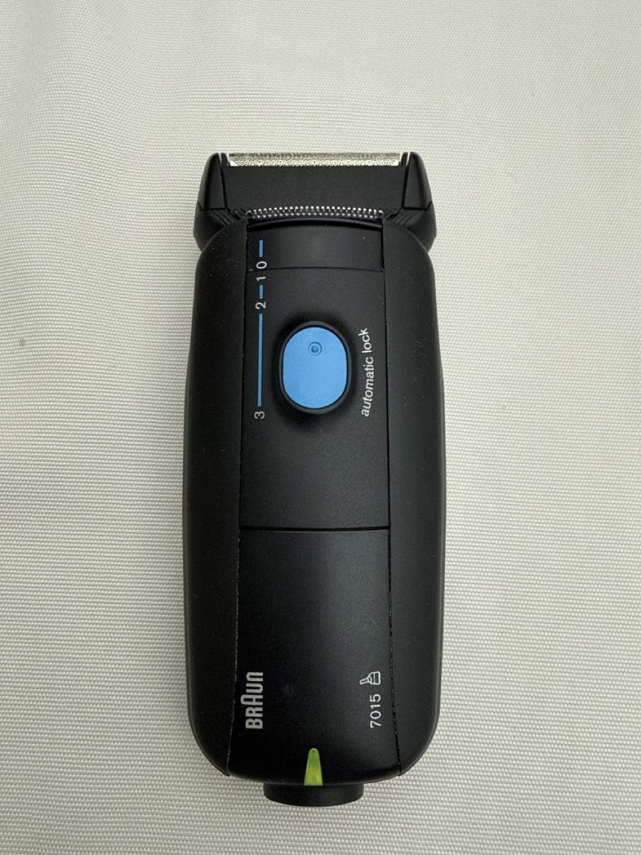 Braun Rasierapparate & Rasierklingen: Braun shaver 7015 used condition – Gebraucht aus Winterthur von CleanUp
