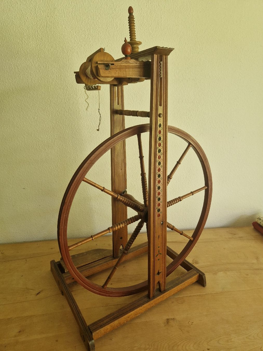 Ruote per filare: Antikes Spinnrad 1881 – Usato da Basel venduto da Luckyvrena 1