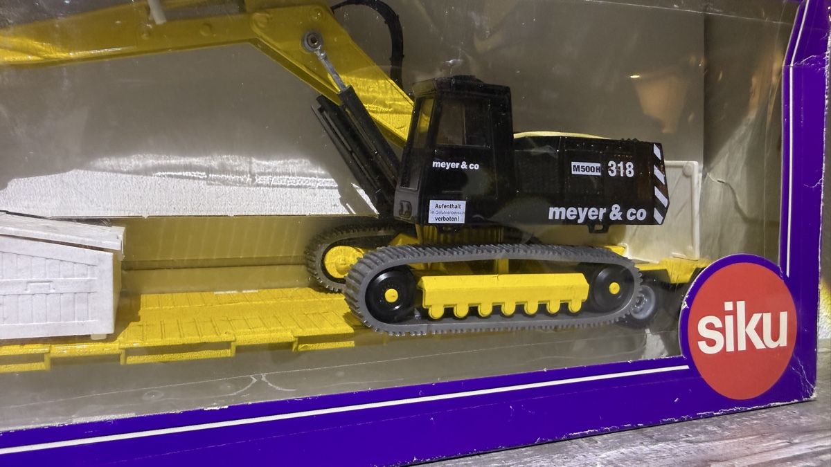 Siku Modellini d'auto: Siku 4111 Tieflader mit Großbagger – Nuovo (secondo la descrizione) da Ennetbürgen venduto da Siku-Sammlung 2