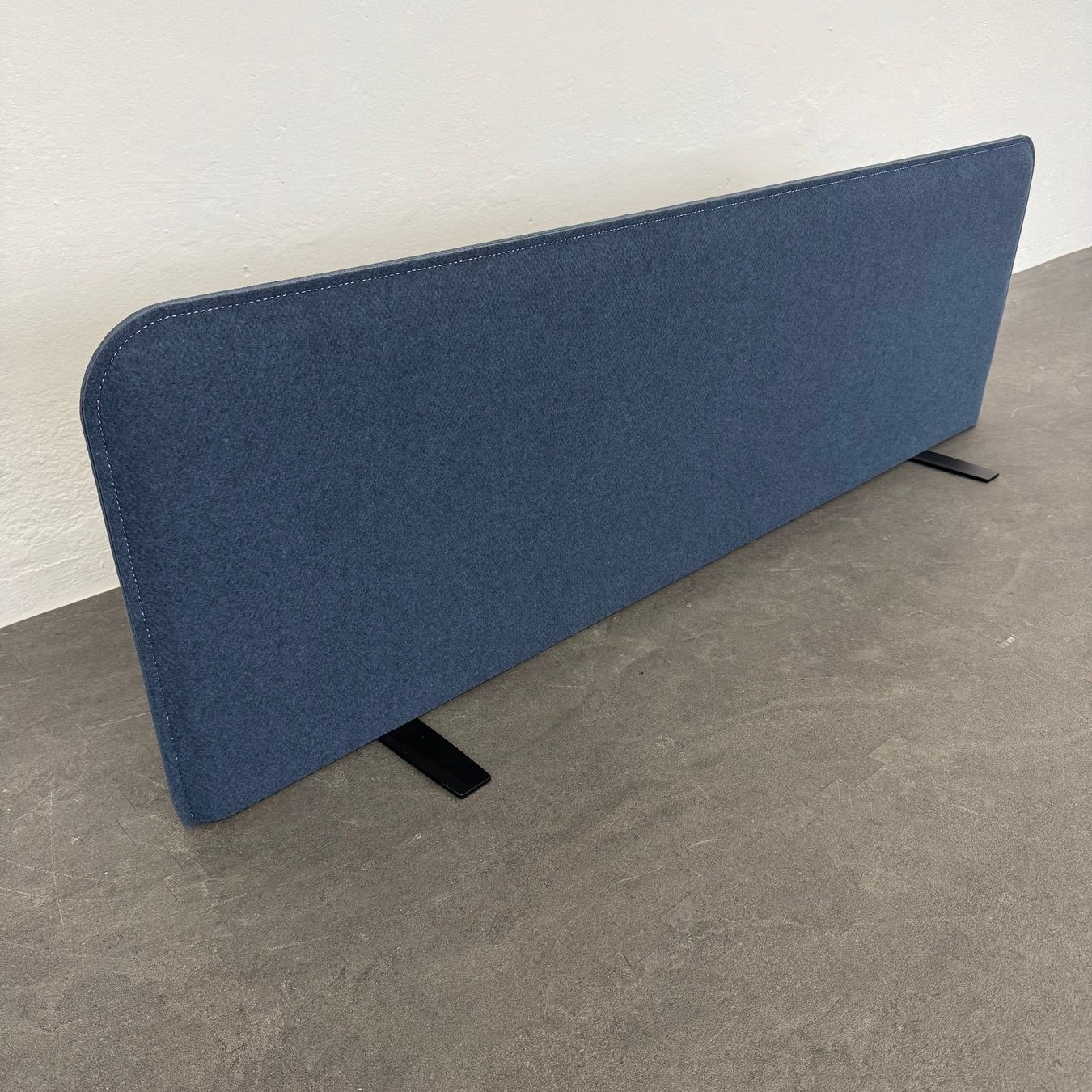 Paraventi: Buzzi.Space BuzziShield Desk Tischtrennwand 1600mm – Usato da Schönenwerd venduto da mcofficeshop 1
