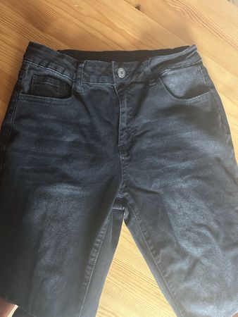 Hose schwarz L NEU