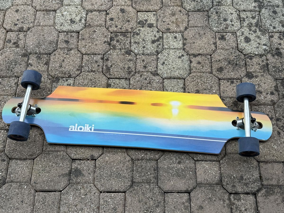 Skateboards: Aloiki Longboard Freestyle – Usato da Aarburg venduto da Schatzaffe