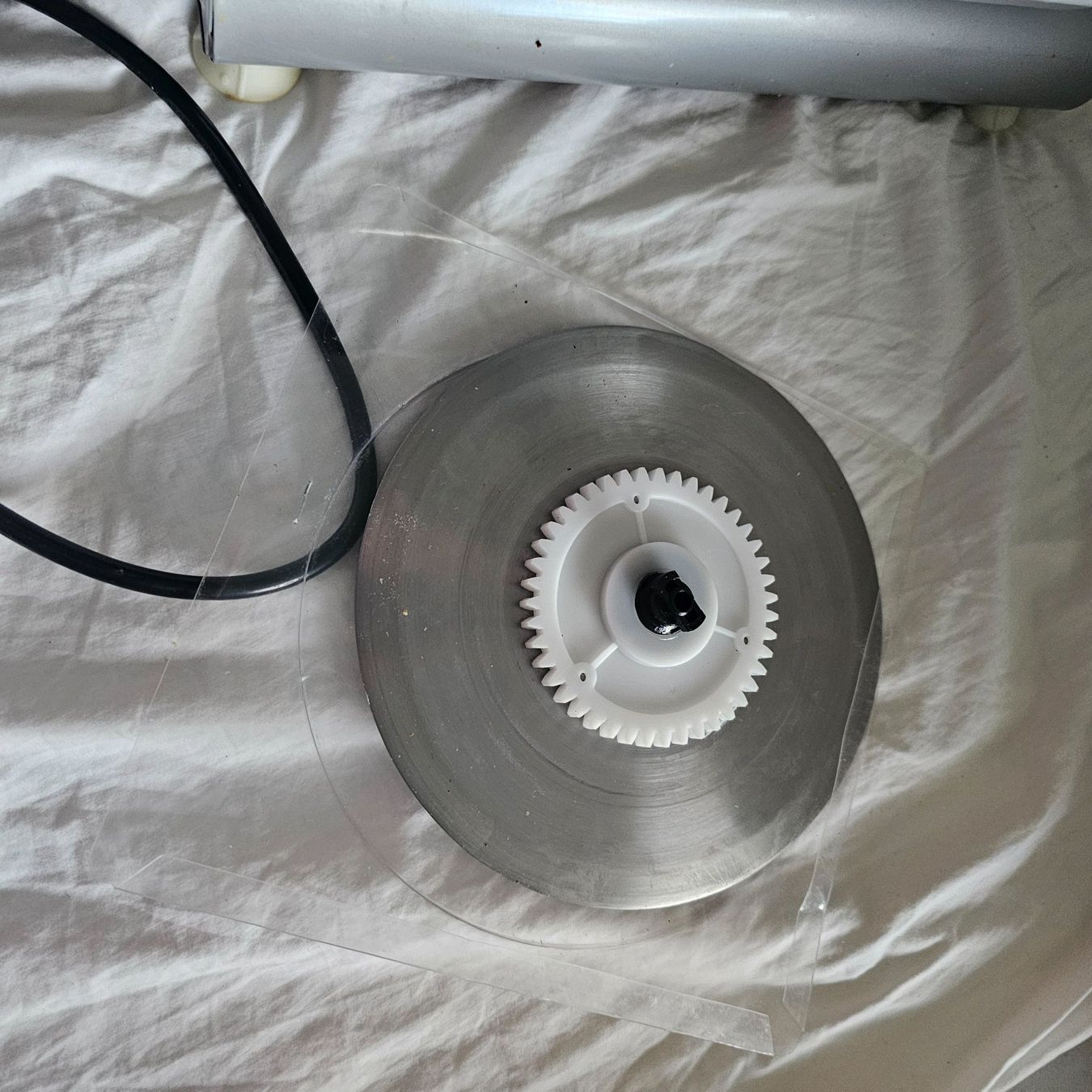 Elettrodomestici da cucina: Schneidemaschine Metall Gebraucht mit Ersatzklinge – Usato da wolfhalden venduto da 46464646 2
