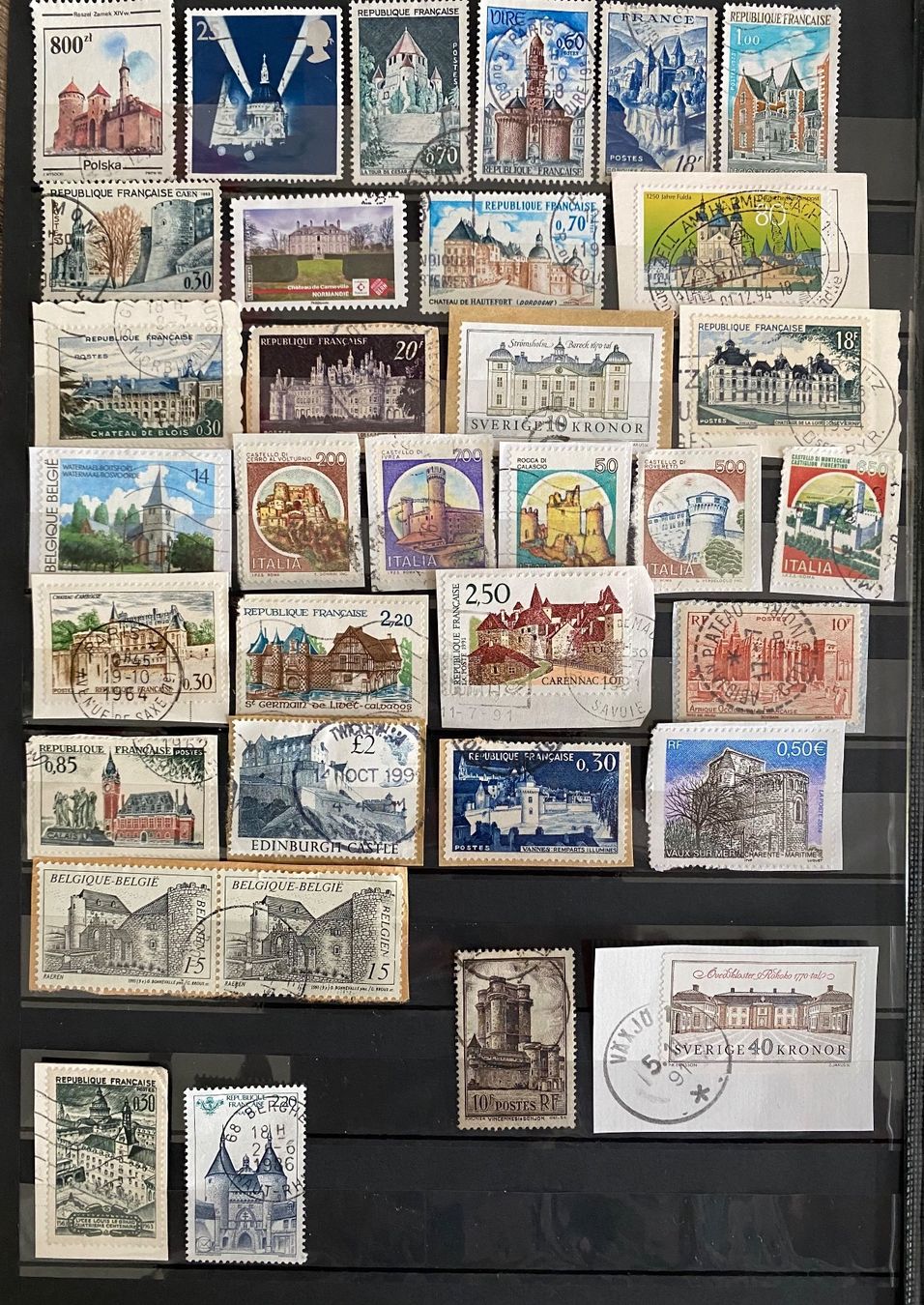 Tutti i francobolli: 72 timbres thème Château – Usato da Petit-Lancy venduto da Solcarm 1