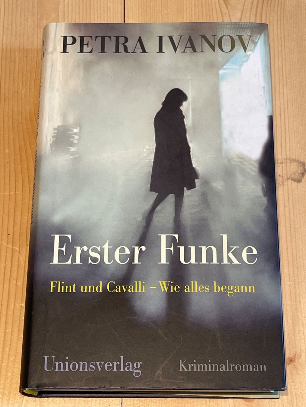 Libri: PETRA IVANOV - Erster Funke (2017) – Usato da Frasnacht venduto da GracyStore