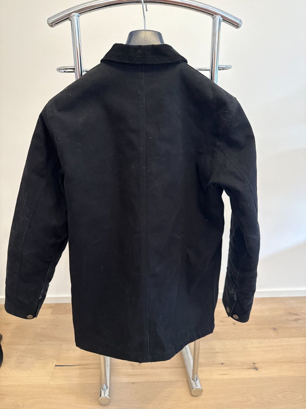 Carhartt Giacche: Schwarze Carhartt Jacke Gr. M – Usato da Fällanden venduto da ala_k7vk 1