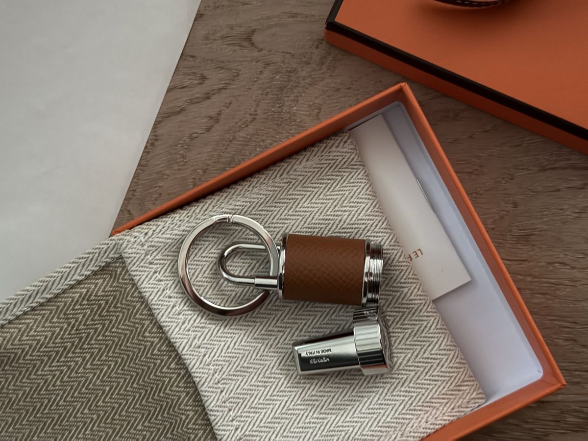 Hermès Portachiavi: HERMES Key ring Cadenas Crayon – Nuovo e nell'imballaggio originale da Zürich venduto da Restesindsuess 1