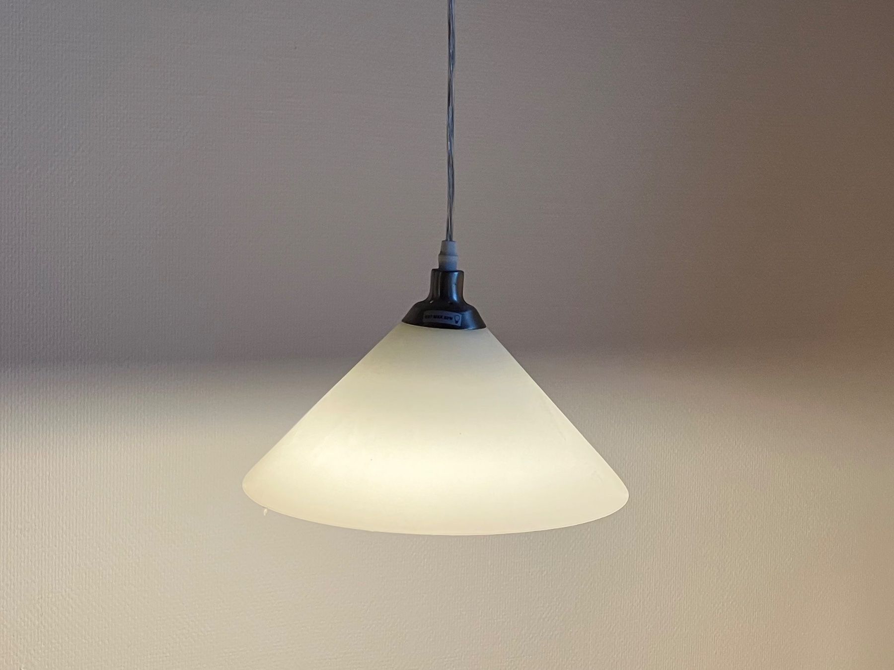 Lustres & lampes de plafonds: Hängelampe Milchglas matt weiss 3er Set – D'occasion à Rüti ZH par captnjohnny 1