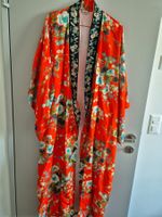 Original Japanischer Seidenkimono mit Blumenmuster