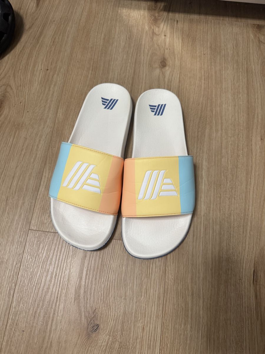 Scarpe da uomo: Special Edition Aldi Slides, selten – Usato da zürich venduto da Berghem2012