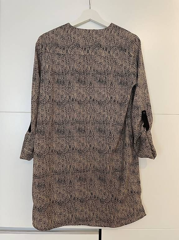 Vestiti: Kleid mit langen Ärmeln – Usato da Düdingen venduto da RiBruger 1