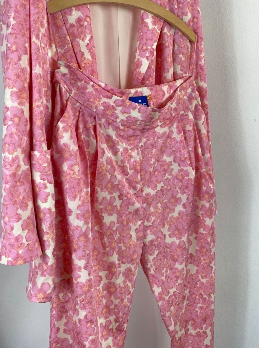 Anzüge & Kostüme: Blazer und Hose von Cras pink – Gebraucht aus Zürich von alex124 3