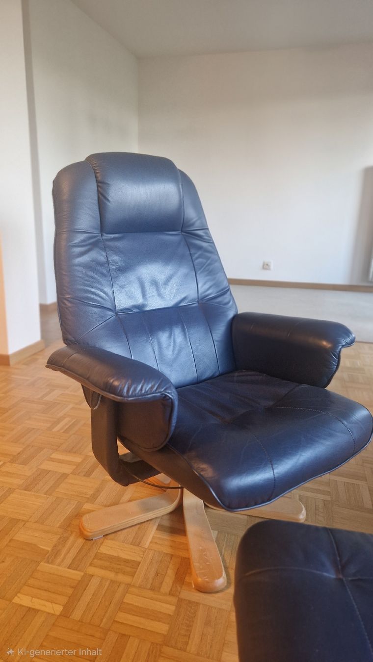 Sessel: Sessel dunkelblau – Gebraucht aus Zürich von Kaname_Madoka 1