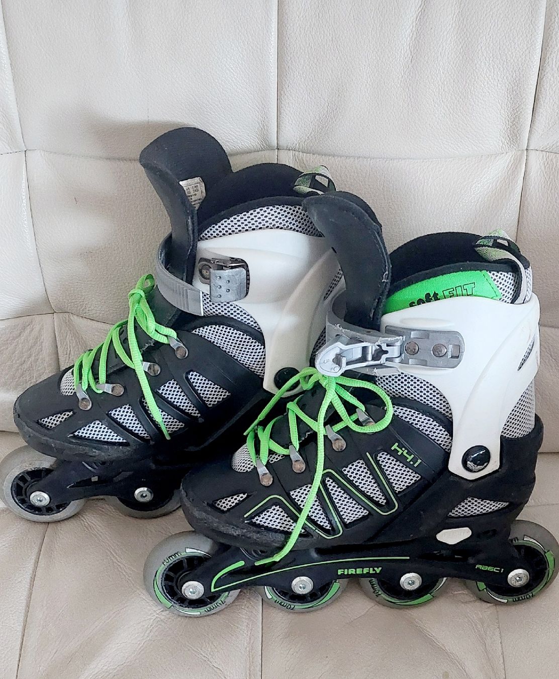Pattini in linea & Pattini a rotelle: Patins 33-36 – Usato da Clarens venduto da cra_vx7c