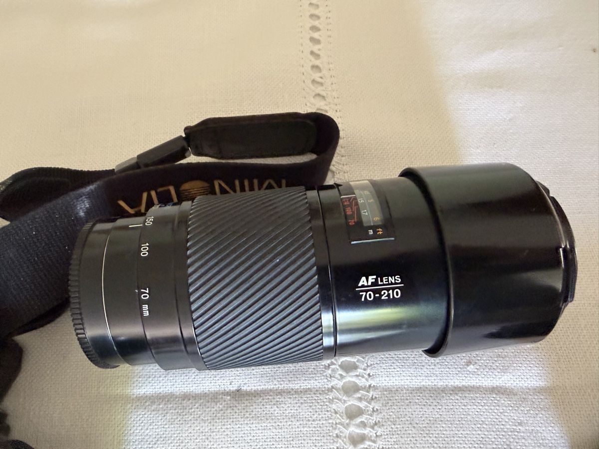 Minolta Fotocamera: Minolta 7000  mit 2 zusätzlichen Objektiven – Usato da Wettingen venduto da Mat5430 1