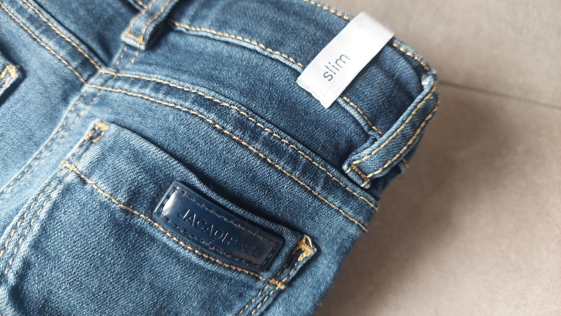 Jacadi Pantaloni: Mädchen Jeans von Jacadi Paris Grösse 104 – Usato da Wiesendangen venduto da troawus 2