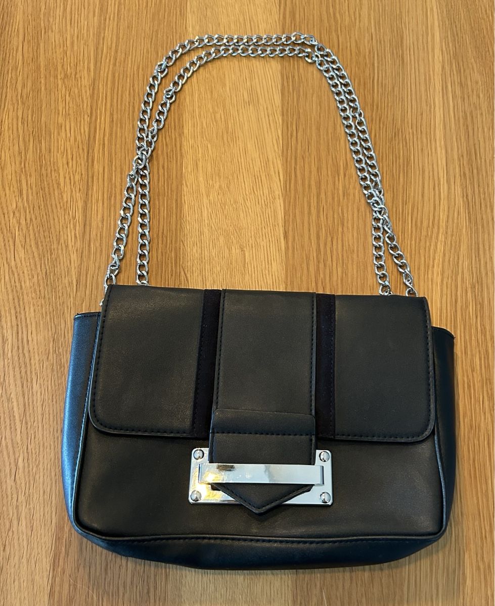Taschen für Damen: Dorothy Perkins Handtasche Schwarz – Gebraucht aus Schwarzenbach SG von bienchen22