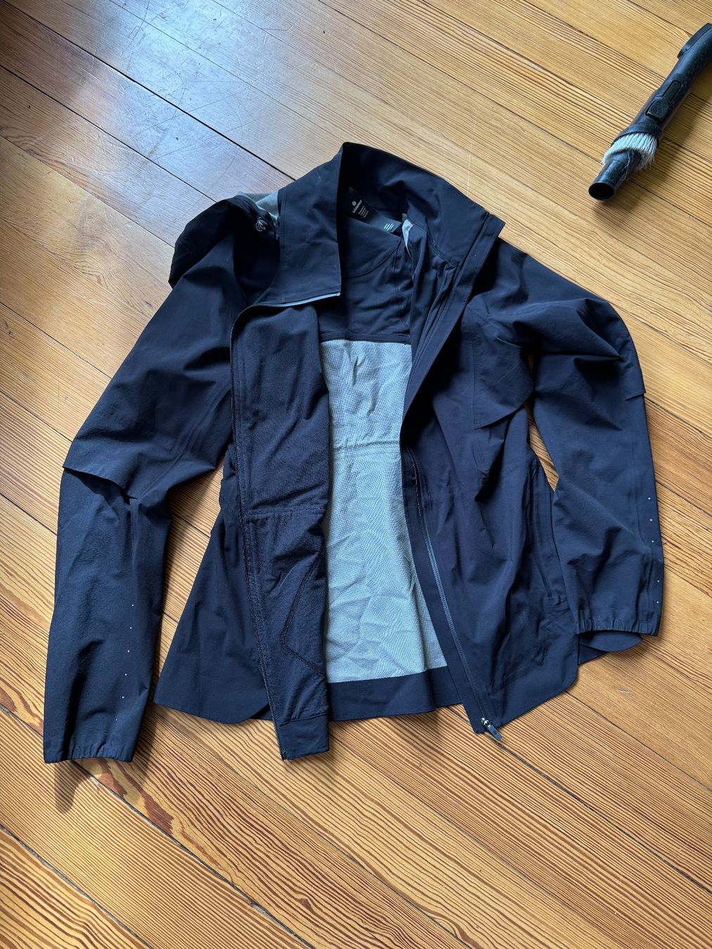 Lululemon Giacche: Lulemon regenjacke – Nuovo (secondo la descrizione) da zürich venduto da Josmon