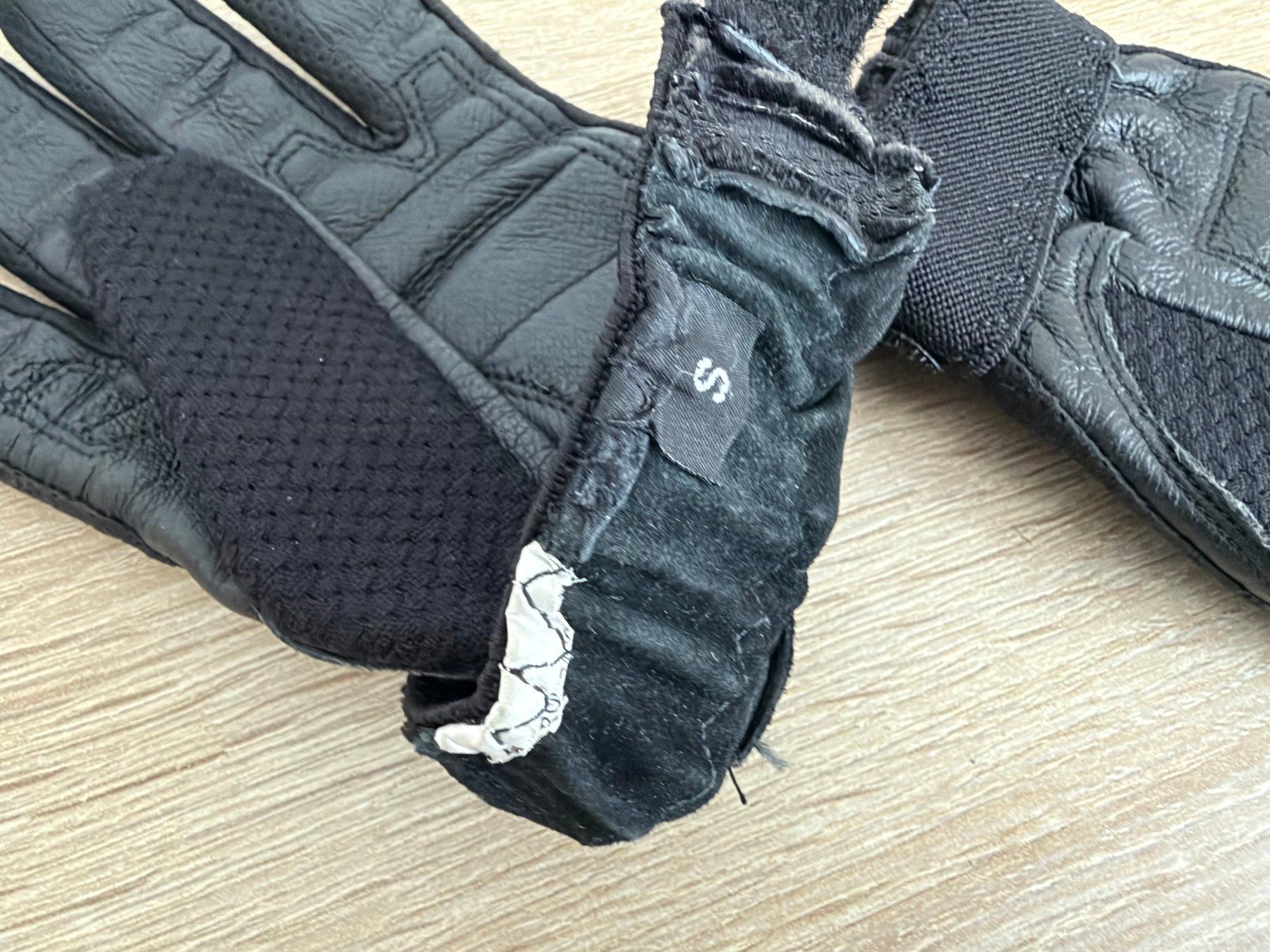 Harley-Davidson Handschuhe & Handstulpen: Harley-Davidson-Damen-Handschuhe Grösse S – Gebraucht aus Frauenkappelen von HDPerle 9