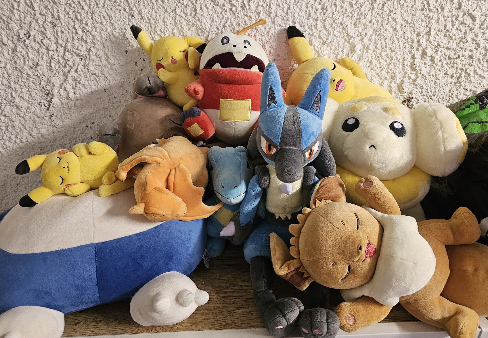 Pokémon Giocattoli: Pokemon Plüsch Set – Nuovo (secondo la descrizione) da St. Gallen venduto da plh_n2wm