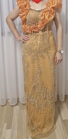 Abendkleid goldfarben Grösse S mit Applikationen